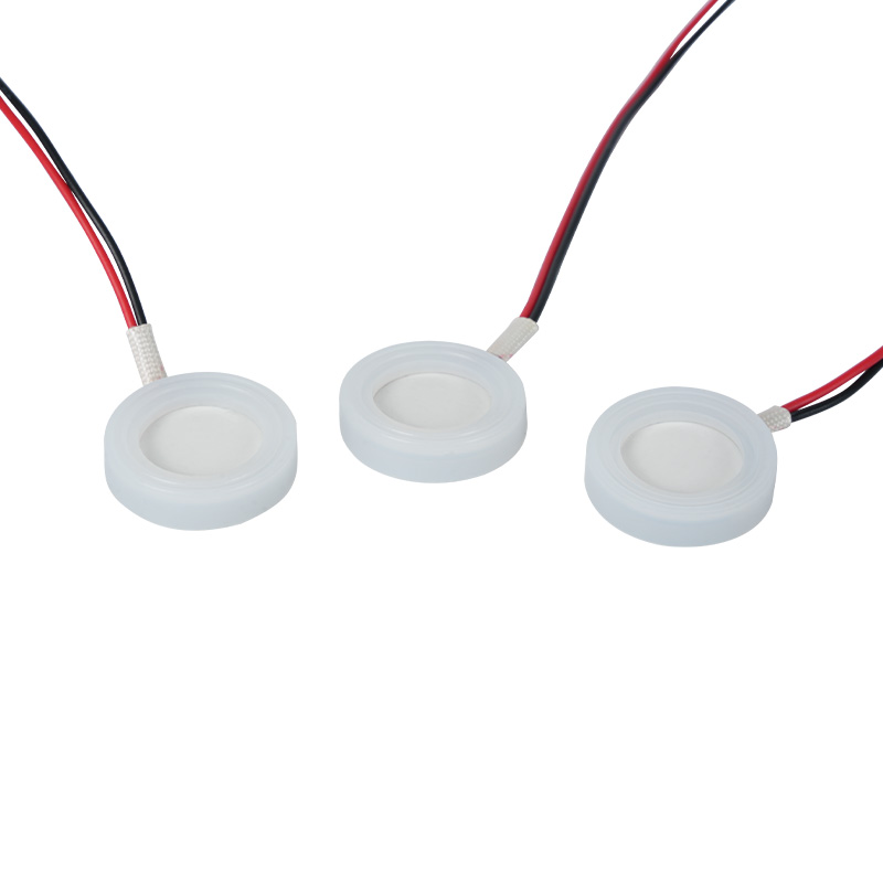 20mm2.4mhz Trasduchtóir Adamhach Ultrasonach Oscillator Trasduchtóir Ceirmeacha piezoelectric Le haghaidh Meaisín Aromatherapy Atomization Ola Riachtanach